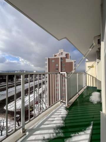 パークアベニュー3番館　Eコートのバルコニー