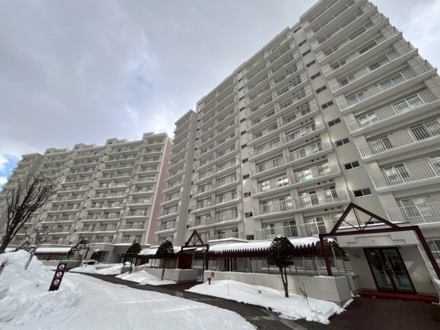 パークアベニュー3番館　Eコートの外観