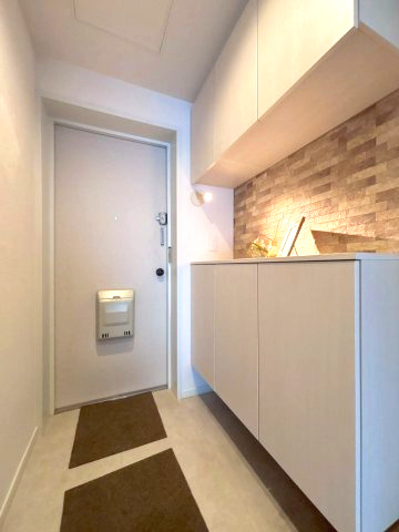 ファミール澄川の玄関