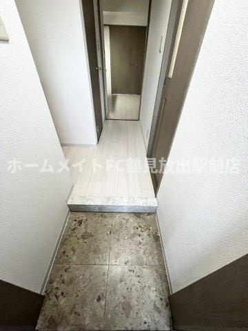 大阪市鶴見区浜５丁目の賃貸マンションの玄関