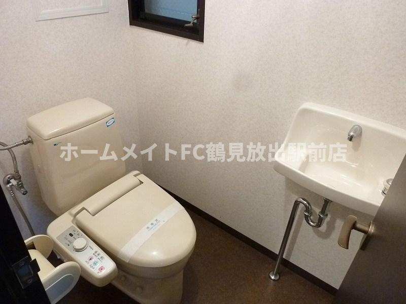 大阪市鶴見区今津中２丁目の賃貸マンションのトイレ
