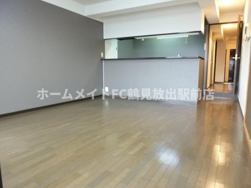 大阪市鶴見区今津中２丁目の賃貸マンションの居間・リビング