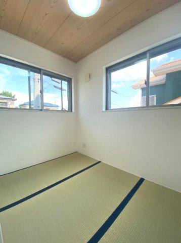富里市根木名　中古戸建の和室|内装リフォーム済み令和8年1月　駐車2台可　オール電化  リビング約16.5帖　閑静な分譲地内
