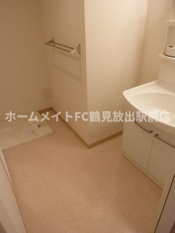 東大阪市西堤楠町３丁目の賃貸マンションの洗面所