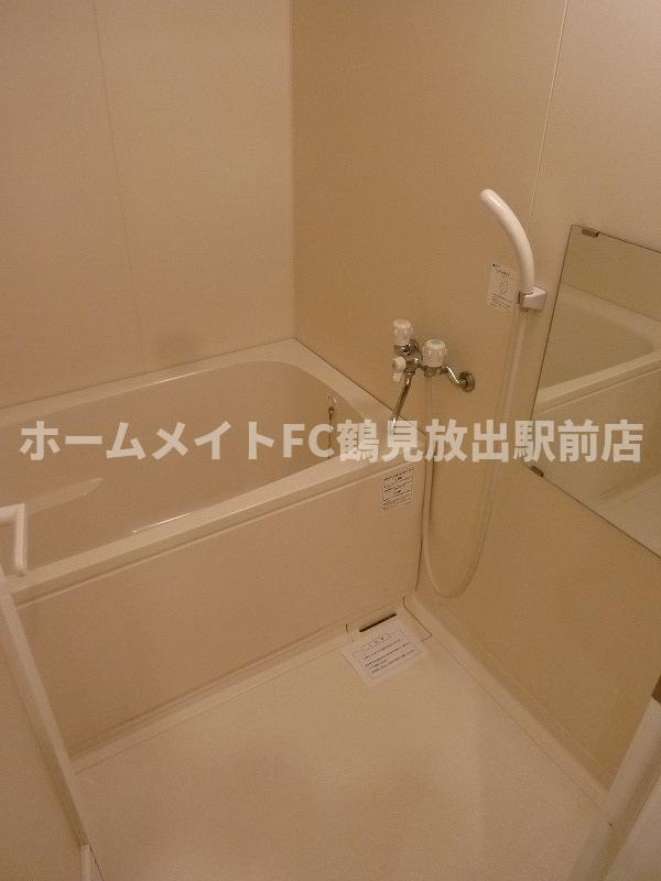 東大阪市西堤楠町３丁目の賃貸マンションの浴室