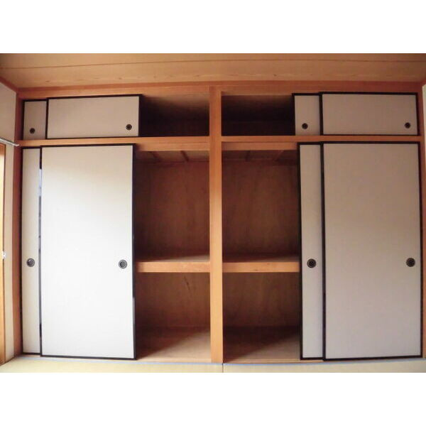 ラフォーレ西沢Ⅱの収納