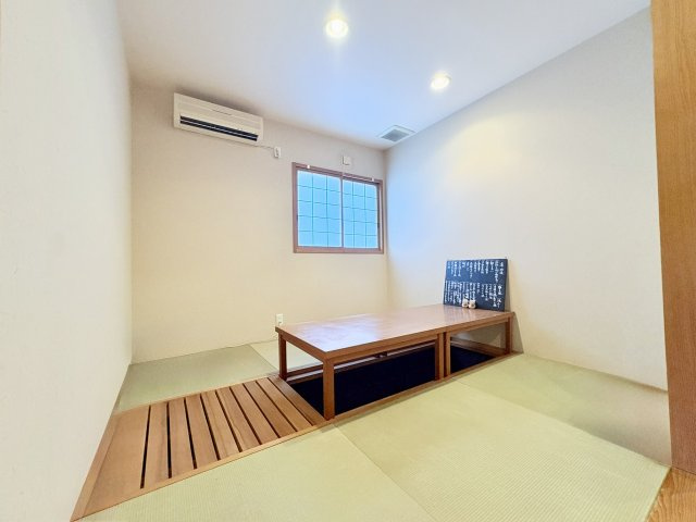 売店舗付き住宅　中央区富塚町の内装|客席スペース②