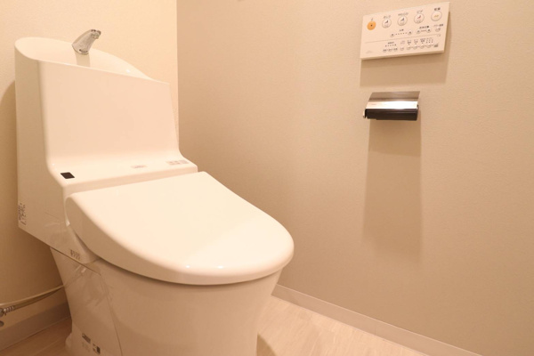 【トイレ】 | 【トイレ】
温水便座です☆