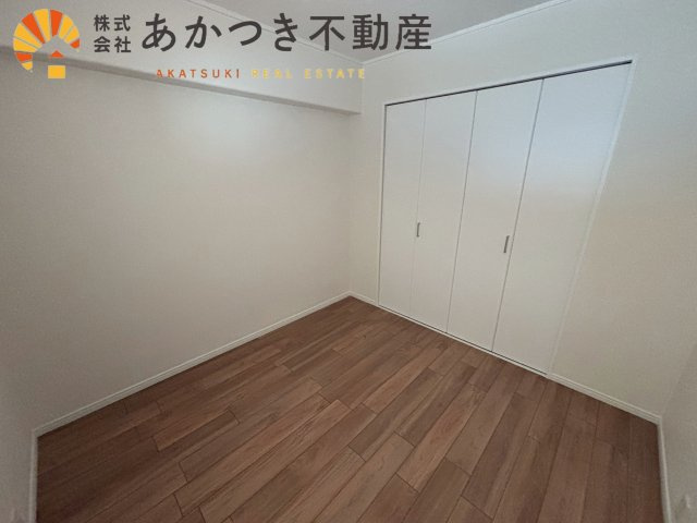 明石土山駅前スカイハイツ　B棟の洋室