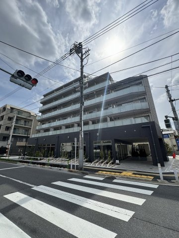 コンフォリア・リヴ志村三丁目の外観