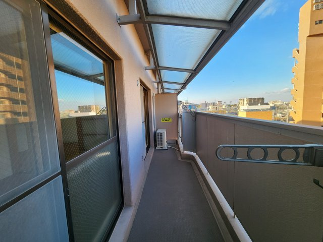 シャトー橿原のバルコニー