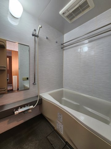 シャトー橿原の浴室|浴室乾燥暖房機付き・追い炊き機能付き