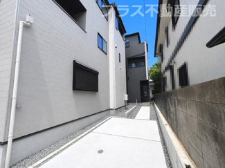 【外観】 | 現地写真。プラス不動産販売なら、現場の全ての棟をまとめてご見学頂けます。