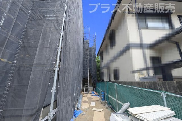 【玄関】 | 福岡市西区姪の浜1丁目1期　2号棟（全2棟）【仲介手数料無料・0円】 | 施工例。施工例は完成時と異なる場合があります。