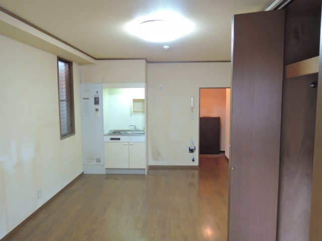 マンションプロスの内装