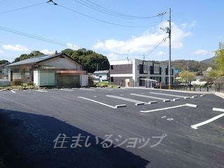 広島市安佐北区落合南３丁目のアパートの駐車場