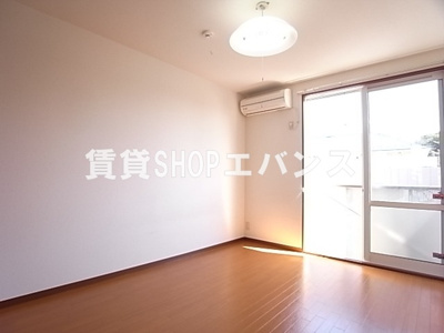 【寝室】 | コーポエミB