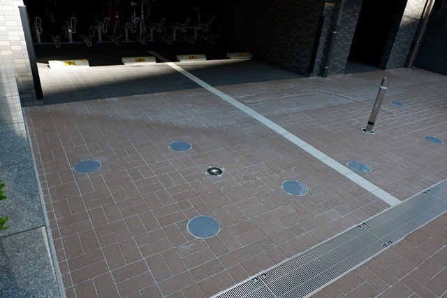 ルーブル大島弐番館の駐車場