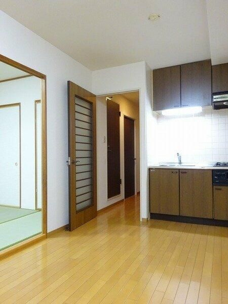 コスモ横浜大通公園の居間・リビング