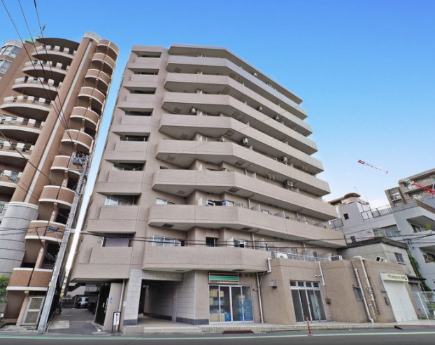 コスモ横浜大通公園の外観