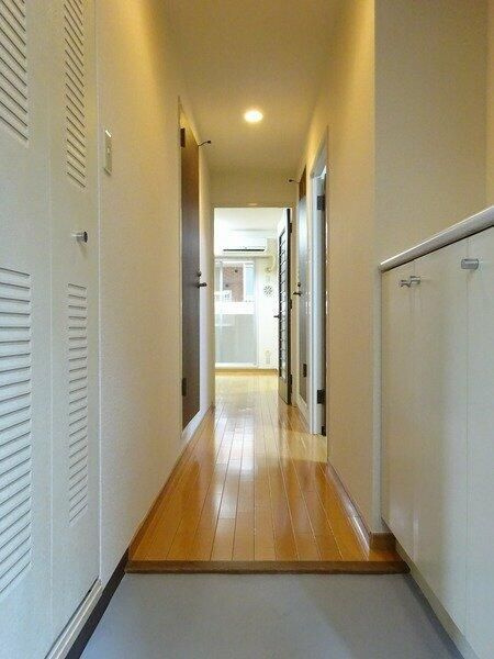 コスモ横浜大通公園の玄関