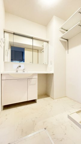 グラン・カネイⅢの洗面所