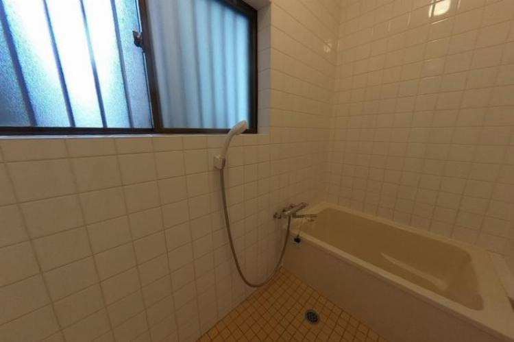 高須新町四丁目貸家 西棟（3）の浴室|物件の画像7