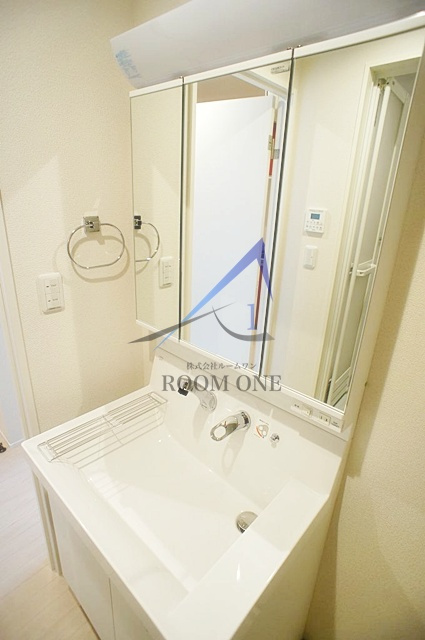 レザン池上の洗面所|独立洗面台です。