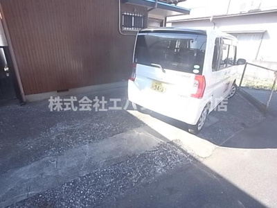 【駐車場】 | 仁戸名町Ｈ貸家Ⅱ | 駐車場があります