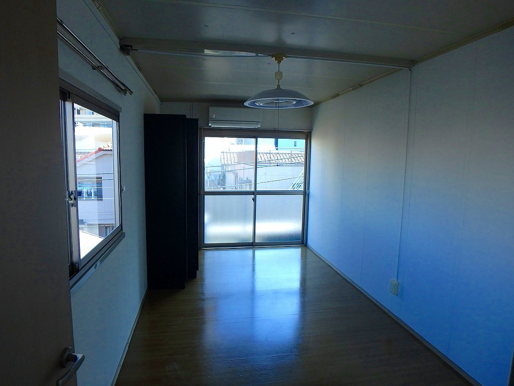 ラ・セゾン白山の居間・リビング