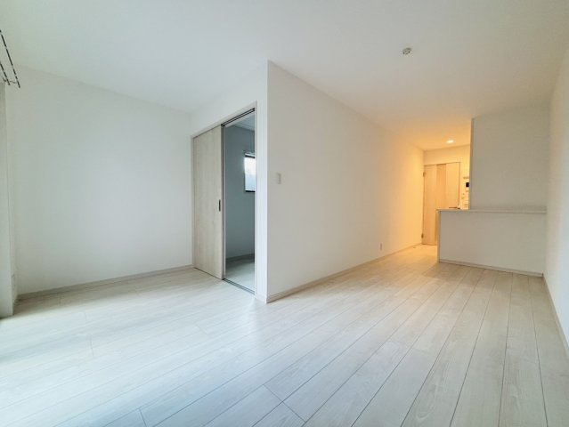 筑紫野市紫２丁目のアパートの居間・リビング|別号数タイプ