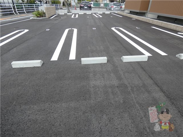 シリウスアークの駐車場