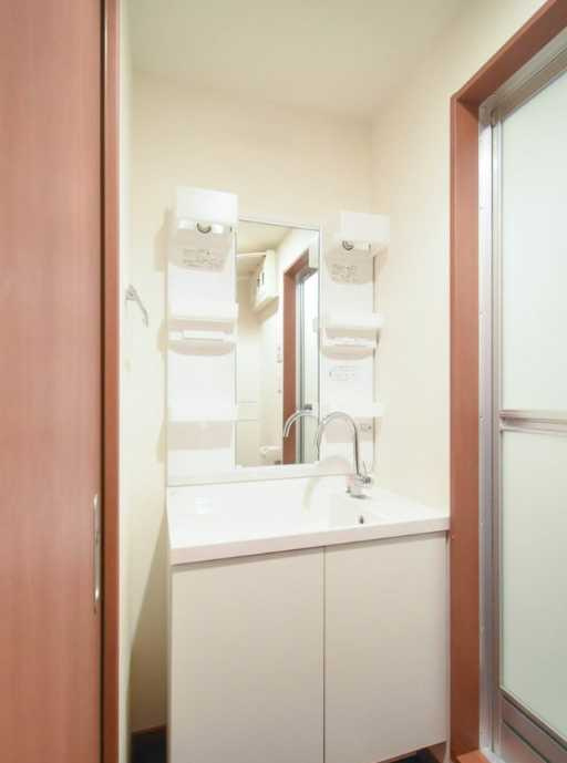 ロータスサカエ　オートロック　角部屋　駅近の洗面所