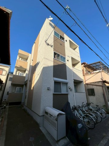 大阪市旭区清水３丁目のアパートの外観