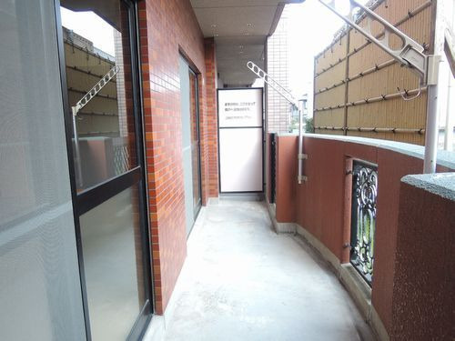 パサージュ若草2のバルコニー