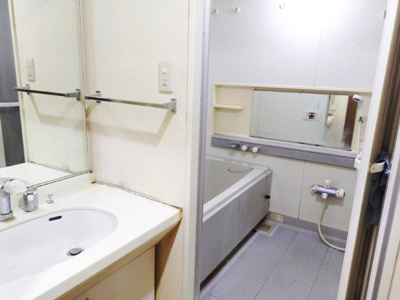 【浴室】 | グリーントピア21セレーノ尼崎 | お子様と入ってものびのびと使えて親子のコミュニケーションもとれる広々浴槽