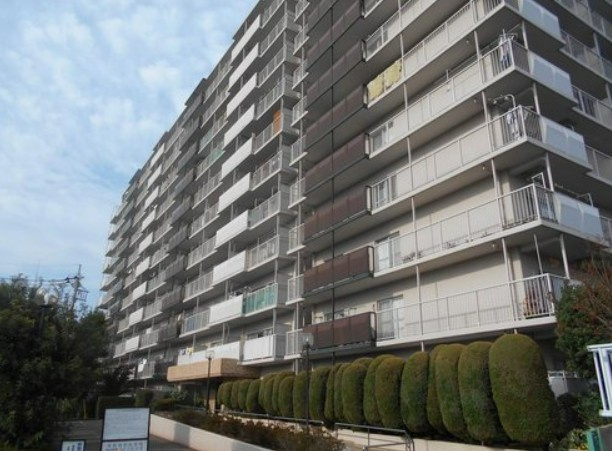 【中古マンション】コンドミニアム坂戸の外観|住環境良好です！