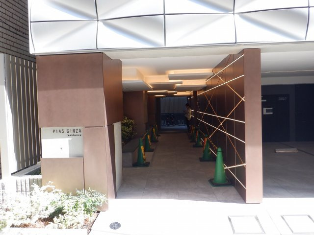 ピアース銀座レジデンスのエントランス