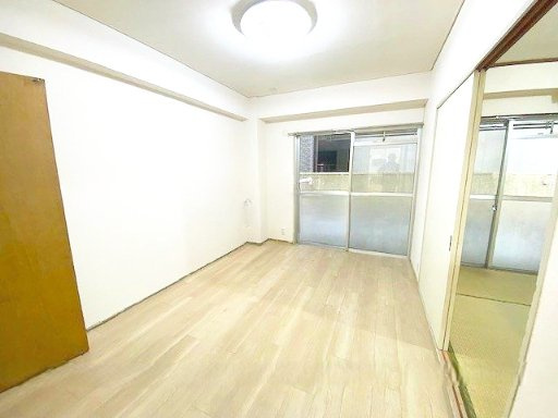 ピアハイツの居間・リビング