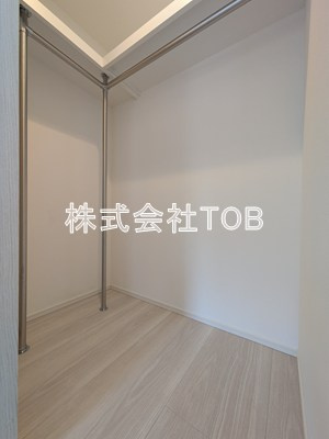 【収納】 | コンフォリア・リヴ永福町 | 4.5帖ウォークインクローゼット