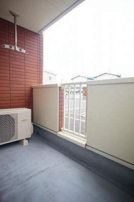 【バルコニー】 | ルミエール | 暖かな日差しのふりそそぐバルコニー