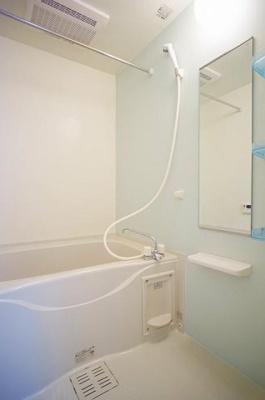 【浴室】 | ルミエール | 落ち着いた空間のお風呂です