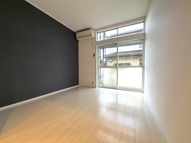 【居間・リビング】 | ゆったりとした居間です