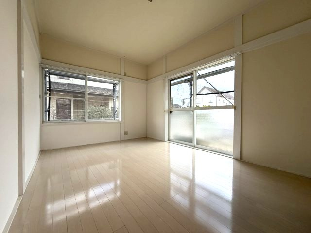 【居間・リビング】 | こちらのリビングで趣味の時間をお楽しみください