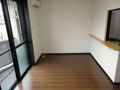 【居間・リビング】 | メイプル・ガーデン | リビング