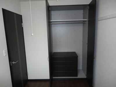 【収納】 | メイプル・ガーデン | 洋室収納