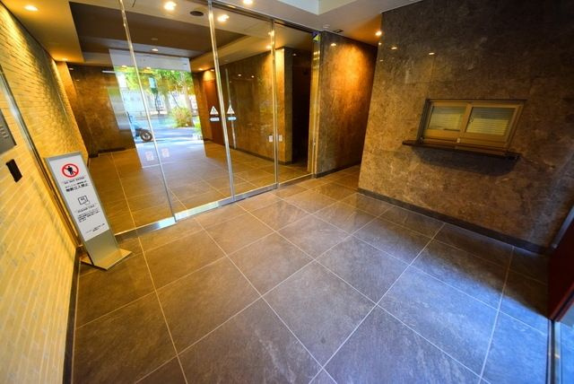 パレステージ関内大通りのロビー