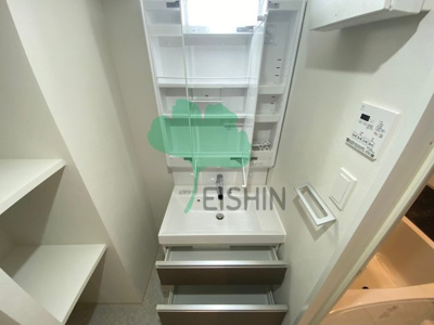  | アルティザ大橋駅前