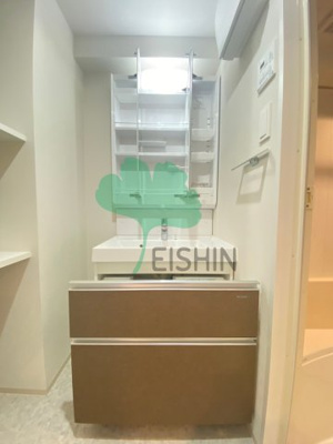  | アルティザ大橋駅前