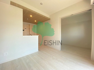 【居間・リビング】 | アルティザ大橋駅前 | アレンジ自由自在の広々空間です！